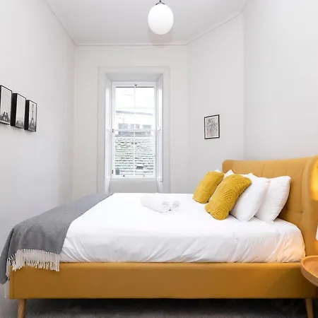Joivy Sophisticated Near Castle Апартаменты *