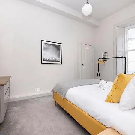 Joivy Sophisticated Near Castle