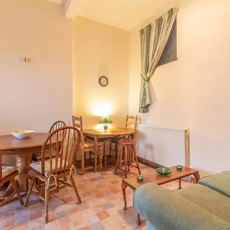 Spacious And Bright Property, In Chic Morningside! Sleeps Up To 6 Guests Apartament *