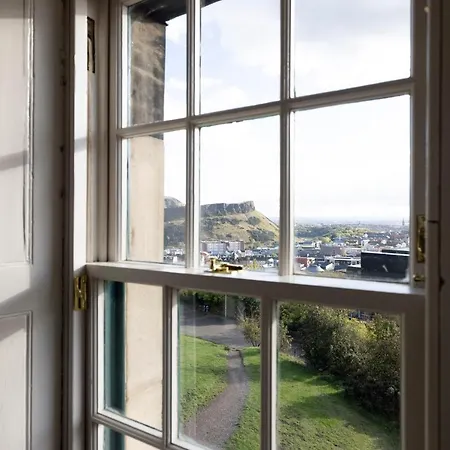 Ferienhaus Joivy Observatory House &