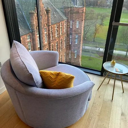 Quartermile Meadows View 2 Bedroom - With Free Parking *