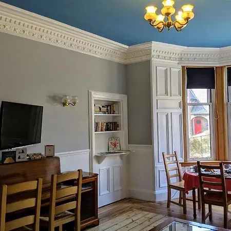 Falcon Crest Guest house Edinburgh