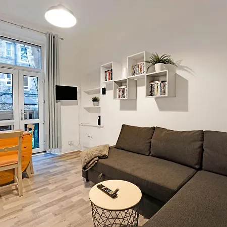 And Modern With A Garden Apartamento Edimburgo