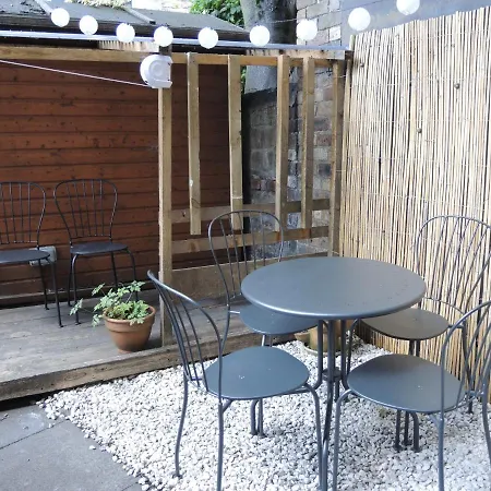 Apartamento And Modern With A Garden