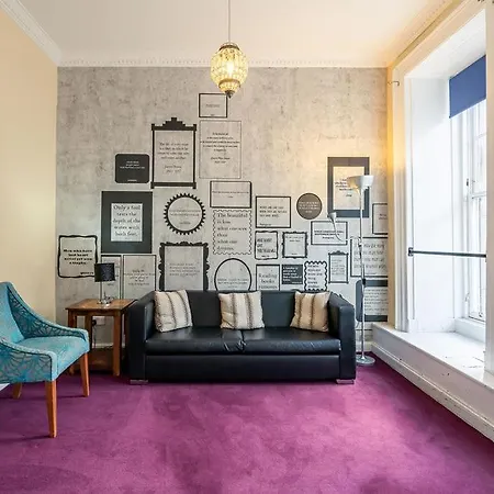 Tron Kirk * Edinburgh