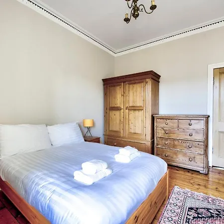 Guestready - & Comfortable 2br شقة إدنبرة