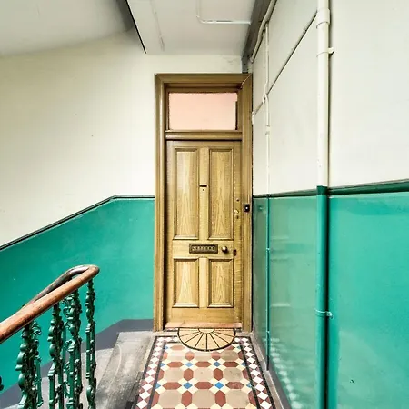 Guestready - & Comfortable 2br * إدنبرة