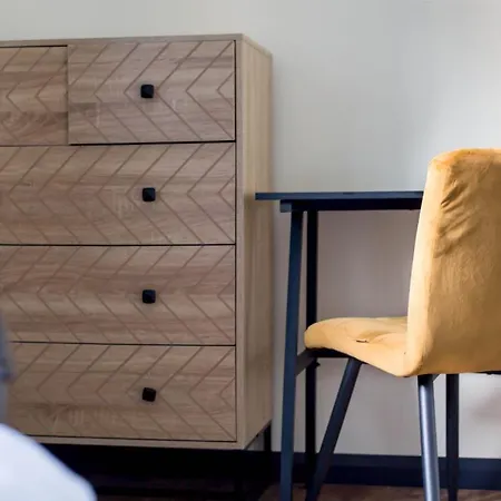 Holyrood New * Édimbourg