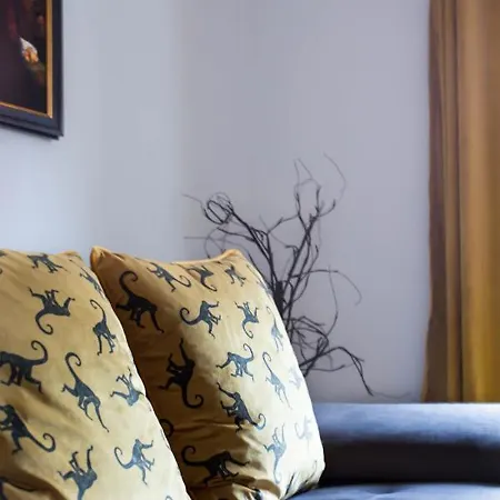 Apartament Holyrood New *