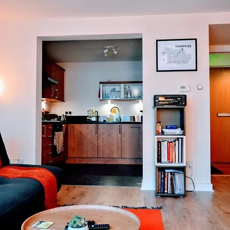 Quirky And Modern Near The Shore Edimburgo
