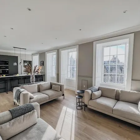 Super Modern & Stylish, Luxury 2 Bedroom Apt Apartment Edinburgh