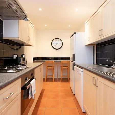 Altido Astonishing And Airy 1br Apt Right In The Centre *