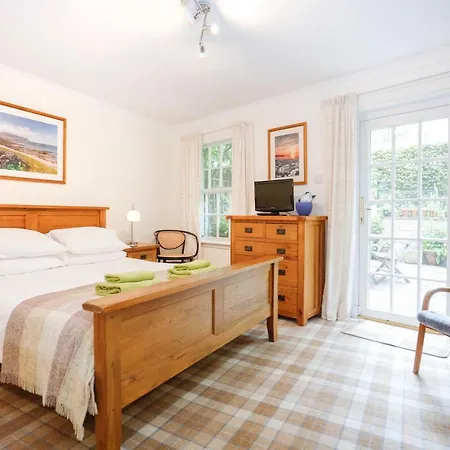 Mews Apartament *