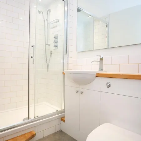 Mews Apartament *