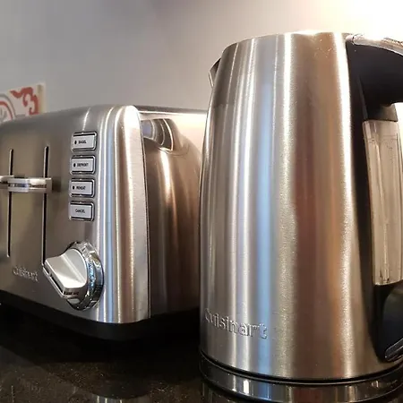 Gorgeous 3-bedroom *