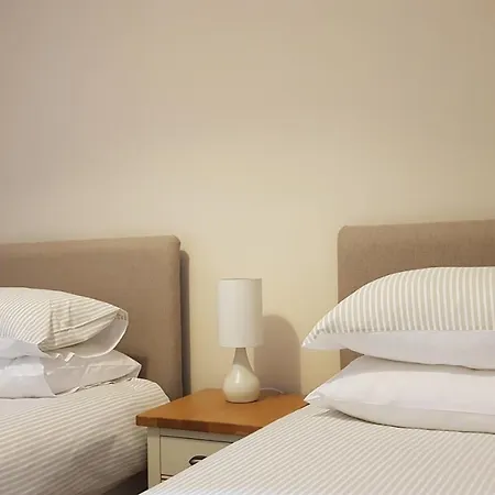 Gorgeous 3-bedroom 公寓