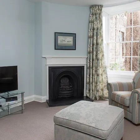 Gorgeous 3-bedroom Appartamento Edimburgo