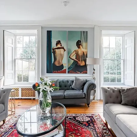 Feriehus Drylaw House, Grade A Listed Mansion Near Centre *