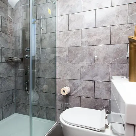 Luxury Arthur Seat Viewtownhouse With A Hot Tub Casa de Férias *