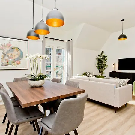 Апартаменты Newly Reno'd 2 Bed With Free Parking Эдинбург