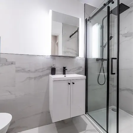 Stunning, Refurbished 2 Bed - Free Street Parking * Edimburgo
