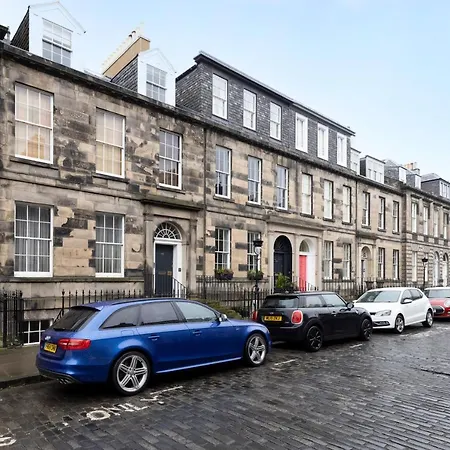 Altido Astonishing And Airy 1br Apt Right In The Centre