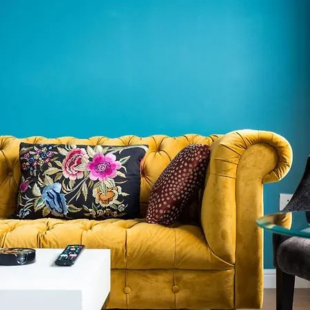 48 Annandale Street *