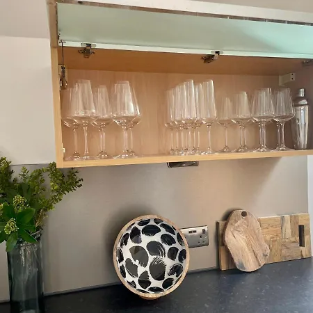 Penthouse 101 * Edinburgh