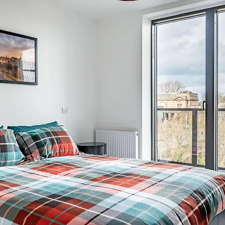 Amazing - Great Junction St - Free Parking Apartment