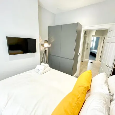 Gorgeous 2br & Bolt-hole Lägenhet Edinburg