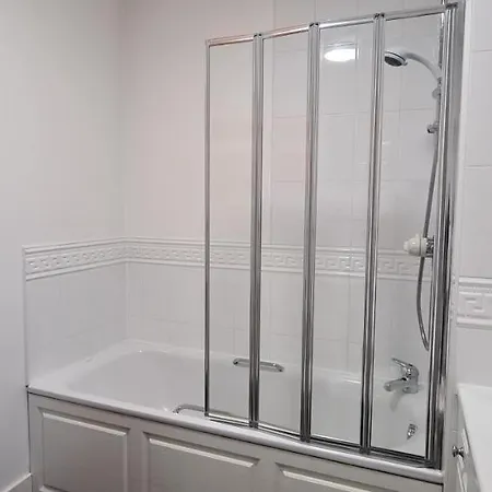 דירה Pass The Keys Spacious 3beds Flat Near Centre - Free Parking אדינבורו