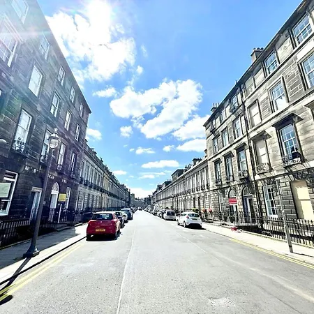 Gorgeous 2br & Bolt-hole *