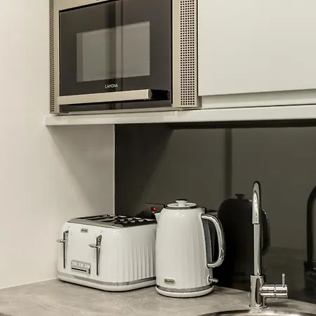 Modern Studio Next To Castle 아파트 에든버러