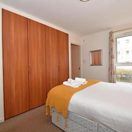 Dreamhouse Holyrood Park *