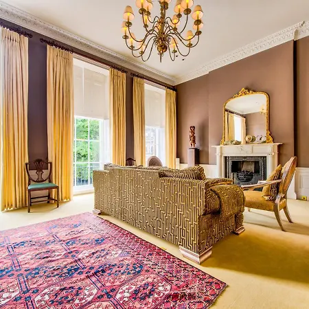 Beautiful Centre Georgian 4 Bed Townhouse With Private Garden Feriehus *