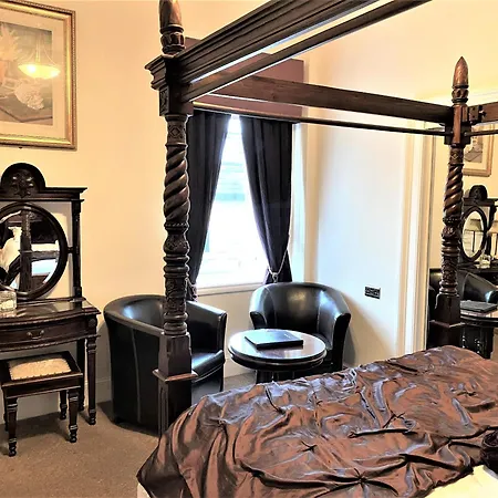 Glenalmond House بيت ضيافة