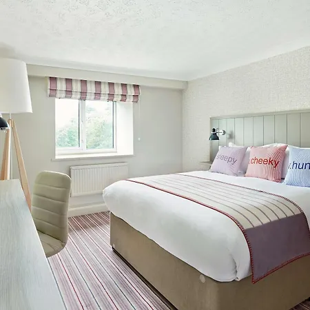 Hotel Village 4*