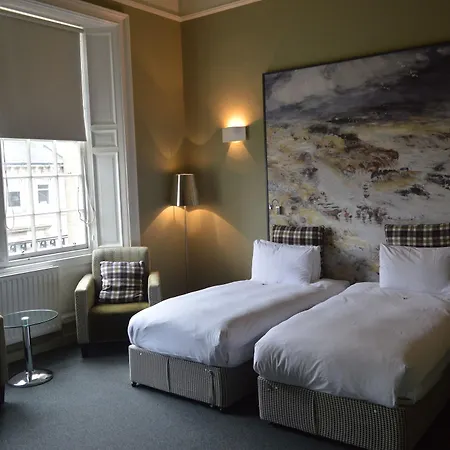 Hotel B+B Edinburgh 4*