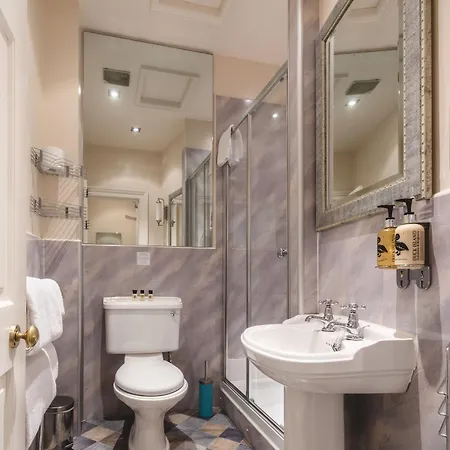 セイリダ ドニア 3* エディンバラ