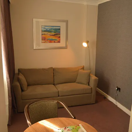 Western Kings Manor 3*