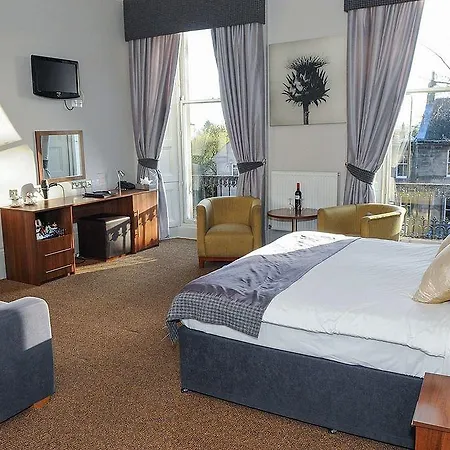 The Salisbury 4*