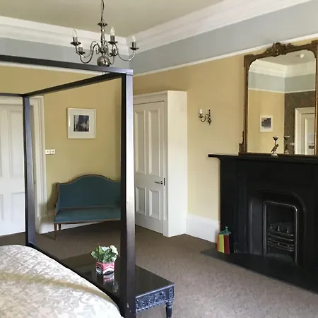 The Salisbury Hotel