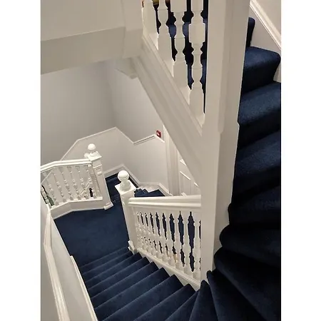 Falcon Crest 3* Edimburgo