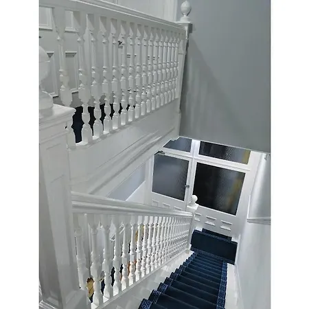 Falcon Crest 3* Edimburgo
