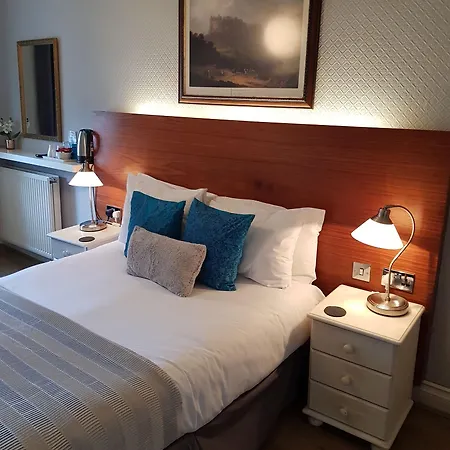 Townhouse 3* Edinburgh