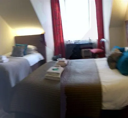 Townhouse 3* Edinburgh