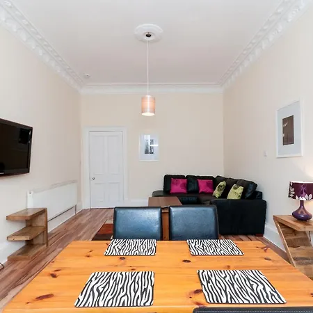 Charming Large City Centre Apartment