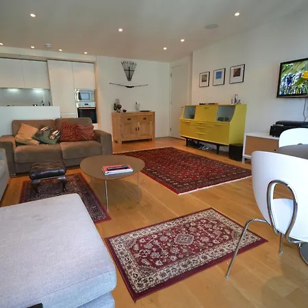 شقة Meadows Apartments- In Quartermile *