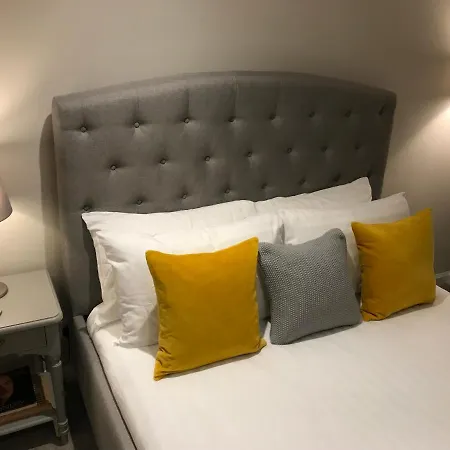 Appartamento Escape To @ Abercromby Place *