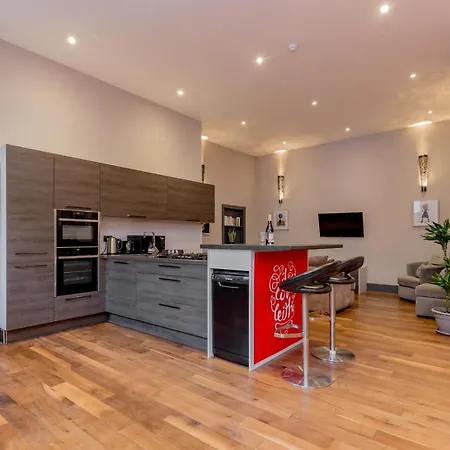 Apartamento Bohemian Luxury In The Heart Edinburghs Leith District *